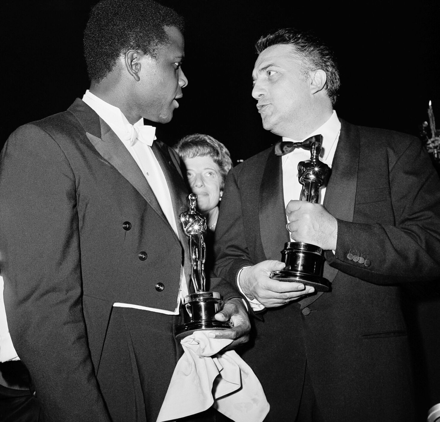 1964 Associated Press Domestic News California United States APHS55403 OSCARS POITIER FELLINT